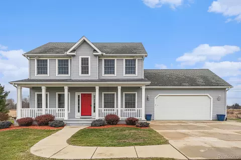 4850 Hogback Rd, Fowlerville, MI 48836