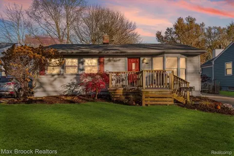 4514 Thorncroft Ave, Royal Oak, MI 48073