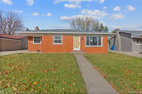 12253 Marla Dr, Warren, MI 48088