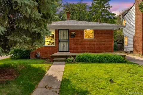 17207 Archdale St, Detroit, MI 48235