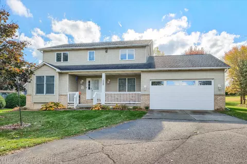 1060 E Cook Rd, Grand Blanc, MI 48439