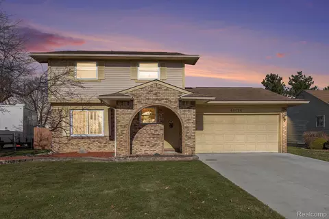 43726 Stuart Dr, Canton, MI 48187
