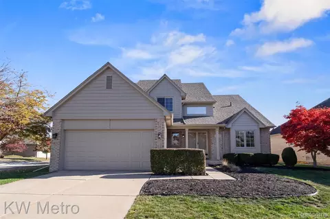 45914 Portsville Dr, Macomb, MI 48044