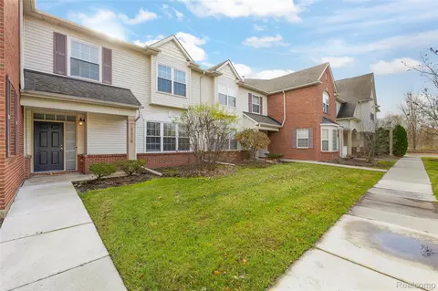 29030 S Cullen Dr N, Romulus, MI 48174