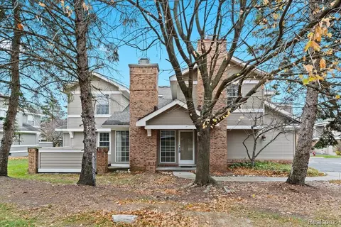 6798 Andiron Ct, West Bloomfield, MI 48322