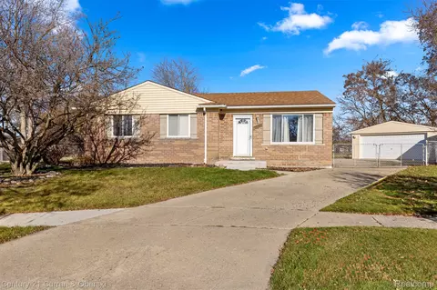 9939 Jackson Ln, Van Buren, MI 48111
