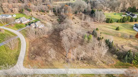 5100 Birch Ln, Springfield, MI 48350