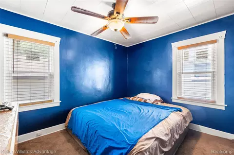 Bedroom - 1449 Wayburn St, Grosse Pointe Park, MI 48230 photo 1 of 3