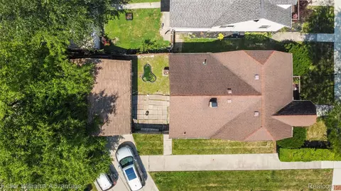 View/Area - 1449 Wayburn St, Grosse Pointe Park, MI 48230 photo 1 of 1
