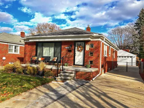 7639 Cortland Ave, Allen Park, MI 48101