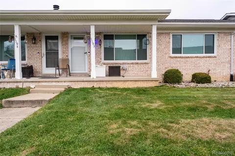1193 Normandy Terrace Dr, Flint, MI 48532