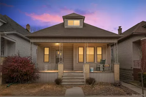 3321 Doremus St, Hamtramck, MI 48212