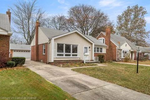 1606 Linden St, Dearborn, MI 48124