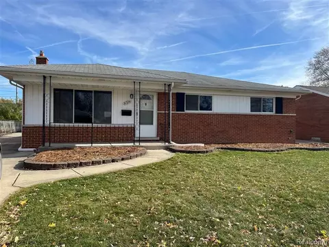 31374 Pinto Dr, Warren, MI 48093