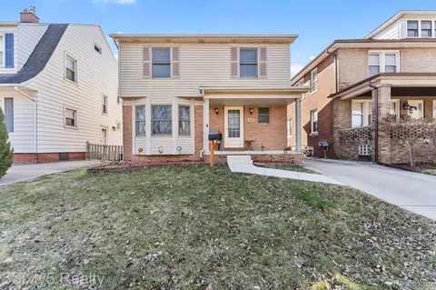 243 Emmons Blvd, Wyandotte, MI 48192