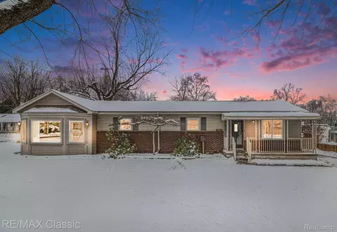 3166 Arbutus St, Commerce, MI 48382