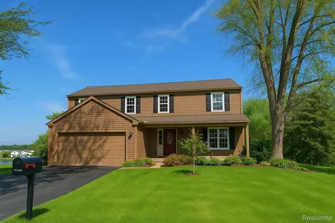 19479 Scenic Harbour Dr, Northville, MI 48167