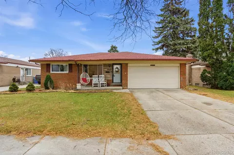 32808 Wareham Ct, Warren, MI 48092
