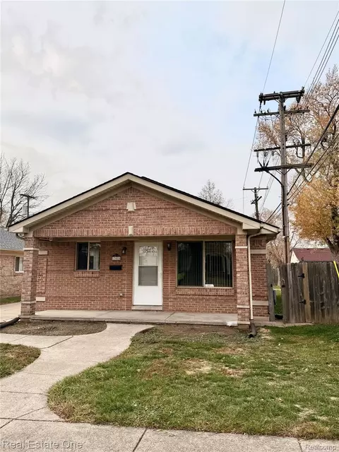 13054 Agnes St, Southgate, MI 48195