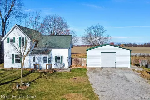 7560 Metcalf Rd, Greenwood, MI 48006