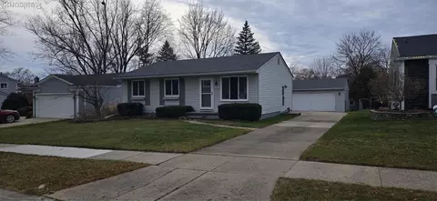 301 Winchester St, South Lyon, MI 48178