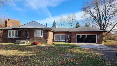 36220 Ryan Rd, Sterling Heights, MI 48310