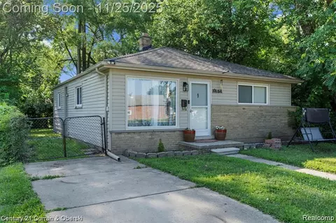 4630 Pelham St, Dearborn Heights, MI 48125