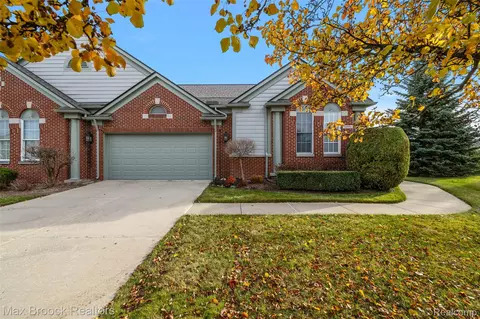 16956 Sycamore Ct, Northville, MI 48168