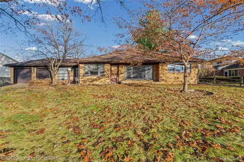 27220 Puritan St, Redford, MI 48239