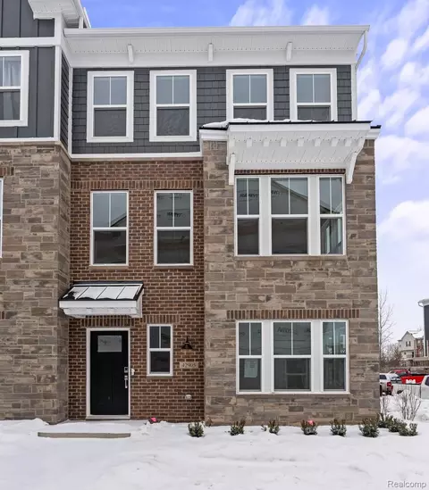 42905 Atwood Ave, Novi, MI 48375