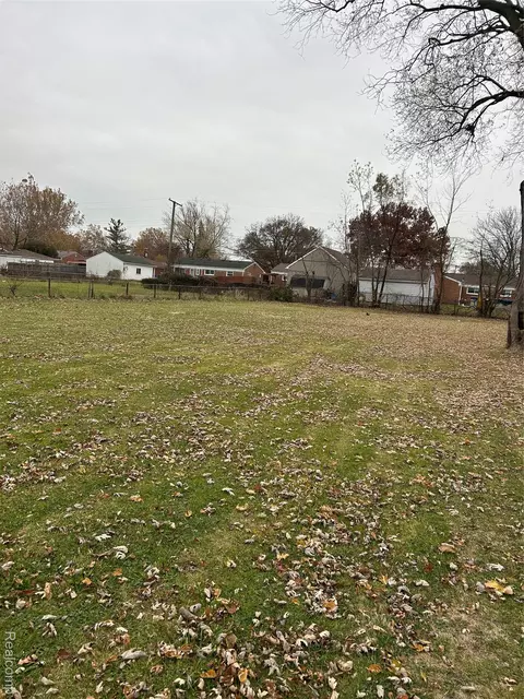 3616 Dallas Ave, Warren, MI 48091