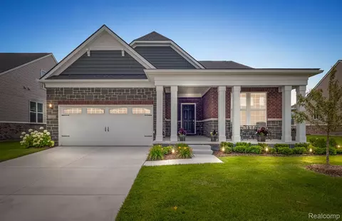 49898 Kent Ct, Canton, MI 48188