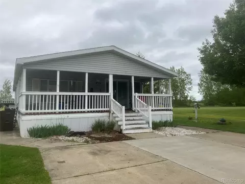 402 Katie Lane Ln, Morrice, MI 48857