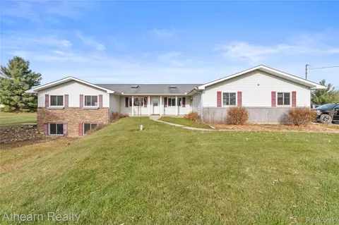 9895 E Brooks Rd, Venice, MI 48449