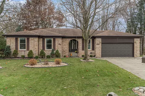 48796 Palmyra Dr, Shelby Township, MI 48317