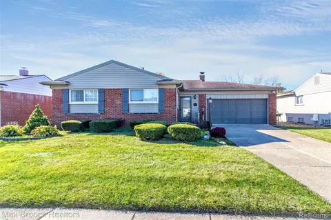 14411 Nola St, Livonia, MI 48154