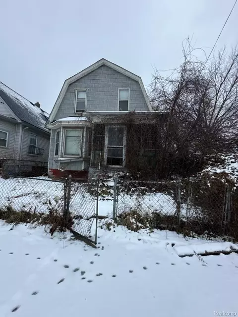 8843 Buhl St, Detroit, MI 48214