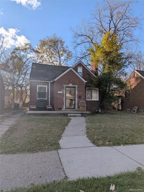 17355 Saint Marys St, Detroit, MI 48235