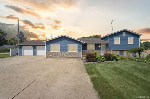 2058 S Belsay Rd, Burton, MI 48519