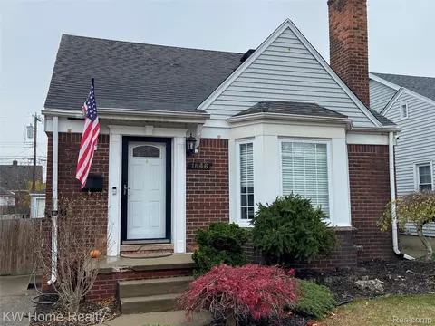 1846 N Elizabeth St, Dearborn, MI 48128