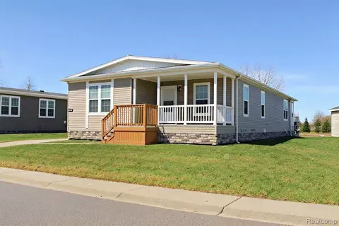 8447 S Brookston Dr, Augusta, MI 48191