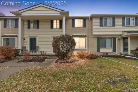 23588 Lahser Rd, Southfield, MI 48033
