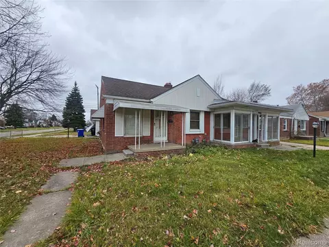 19442 Moross Rd, Detroit, MI 48224