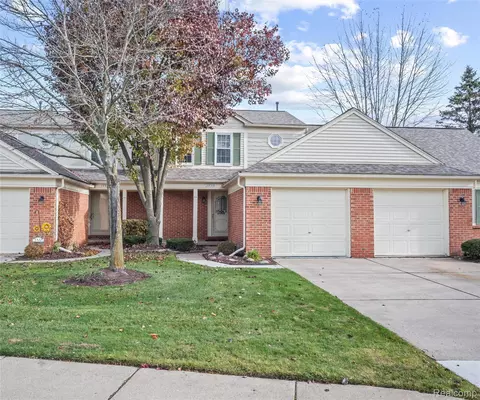 1739 Christopher Dr #8, Canton, MI 48188