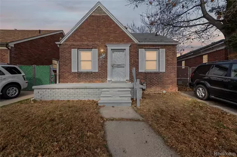 15001 Flanders St, Detroit, MI 48205