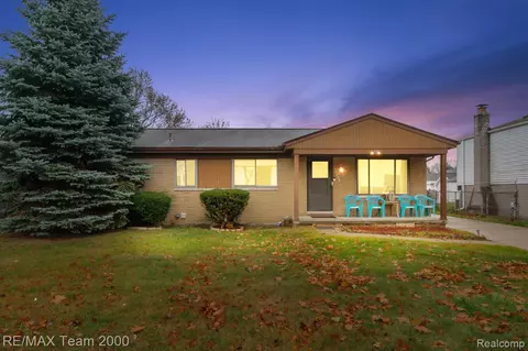 40220 Walter Dr, Sterling Heights, MI 48310