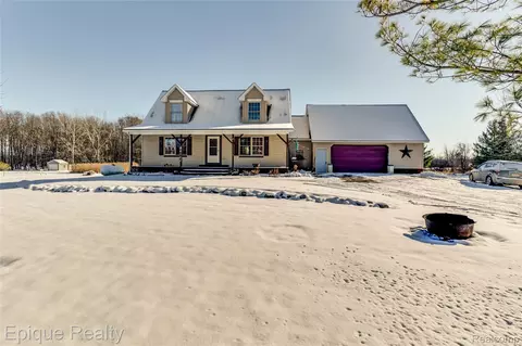 8662 Mason Rd, Lynn, MI 48097