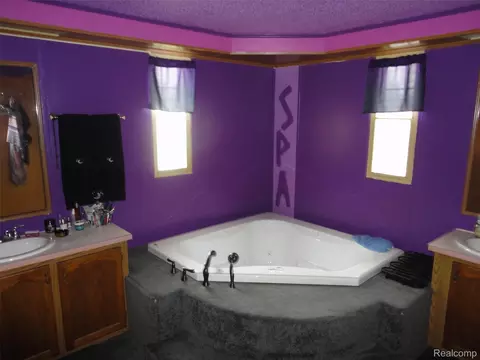 Bath - 231 Briarwood, Monroe, MI 48161 photo 1 of 3