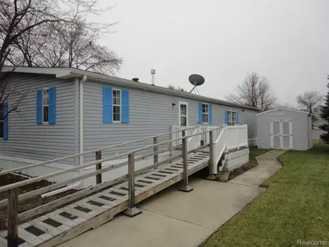 Exterior - 231 Briarwood, Monroe, MI 48161 photo 1 of 4