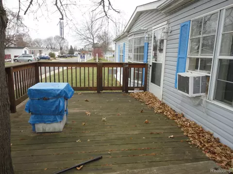 Exterior - 231 Briarwood, Monroe, MI 48161 photo 3 of 4